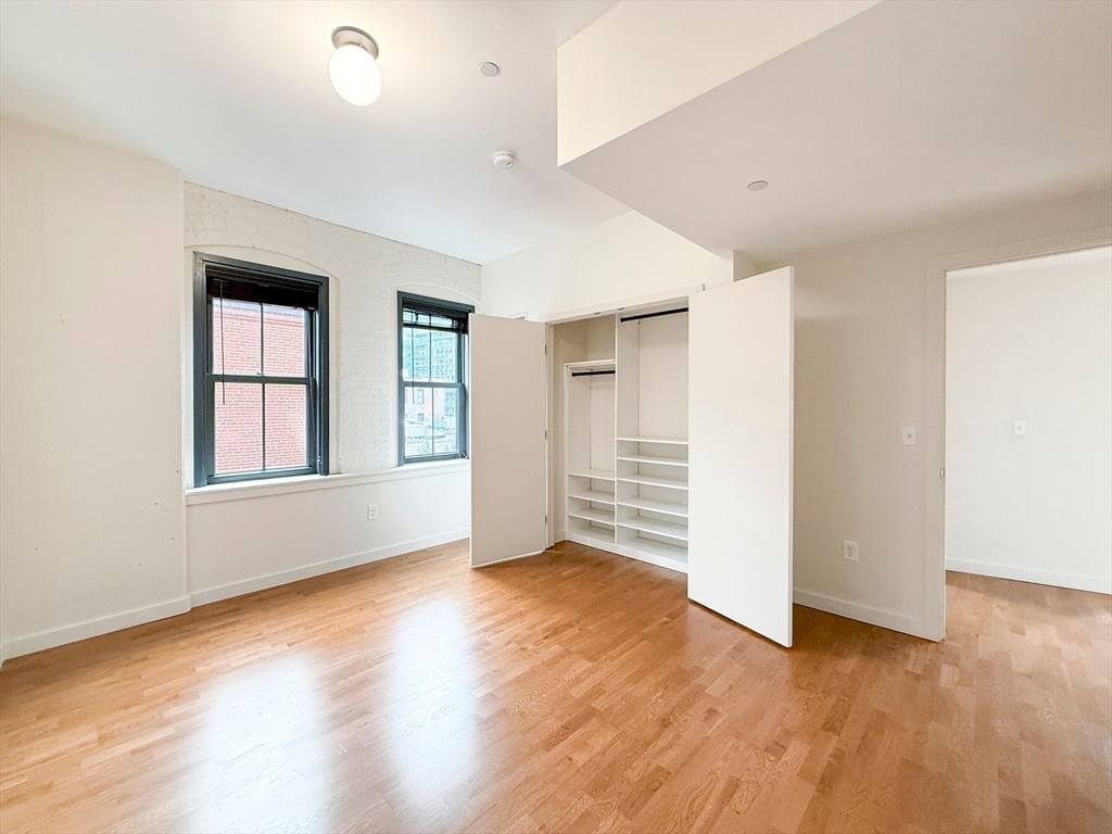 346 Congress St #518 Boston — Photo 9 of 40