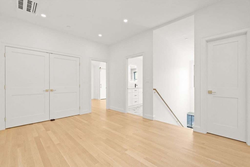 27 Shepard St #2 Boston — Photo 25 of 41