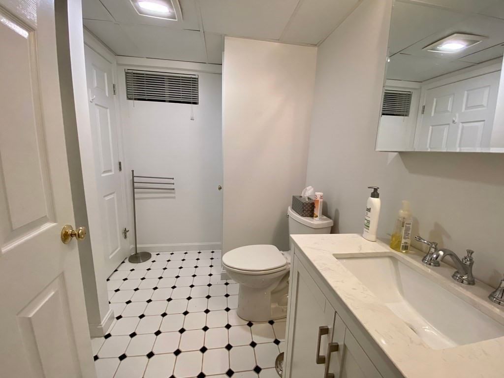 263 Oxford Dr Barnstable — Photo 16 of 30