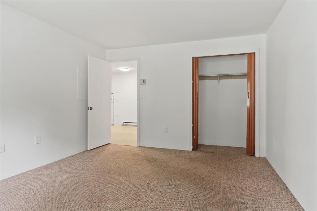56 Edgeworth ##3 Worcester — Photo 11 of 22