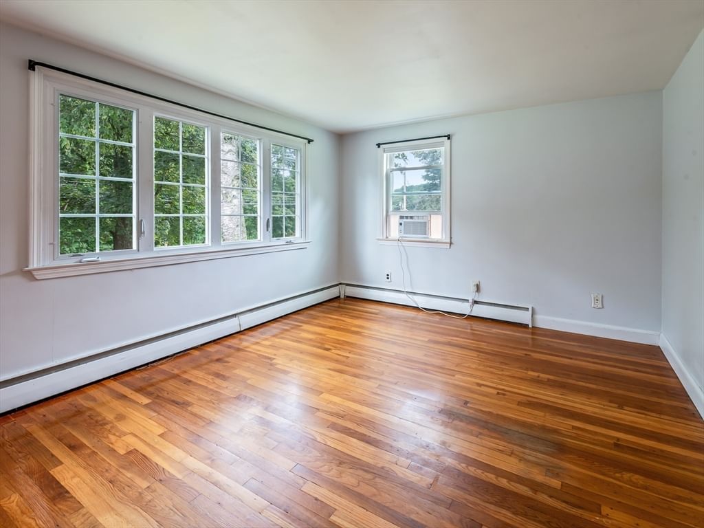 253 Central St Hudson — Photo 7 of 40