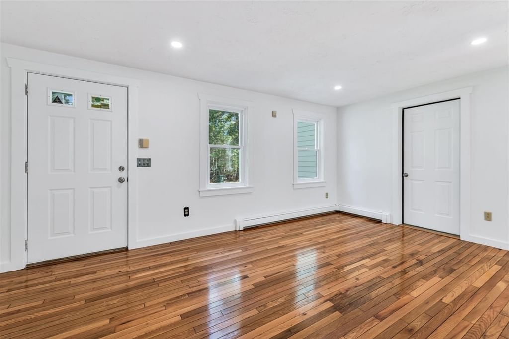 3 Viber Ln Falmouth — Photo 11 of 40