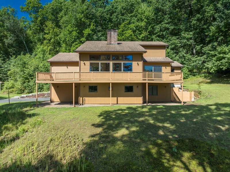 35 Old Stagecoach Dr