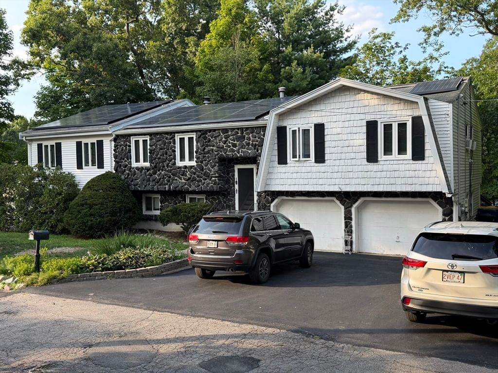 1 Burris Way Randolph — Photo 2 of 32