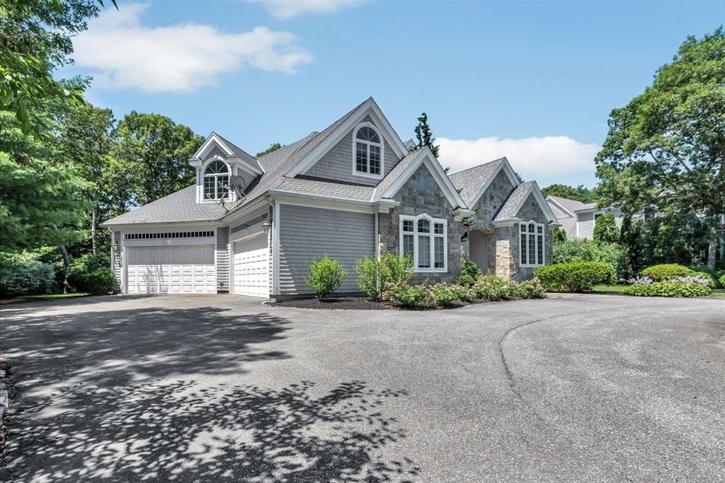 20 Eagle Dr Mashpee — Photo 4 of 42