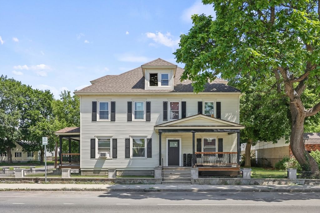 271 Tyler St, Pittsfield, MA 01201 photo 5