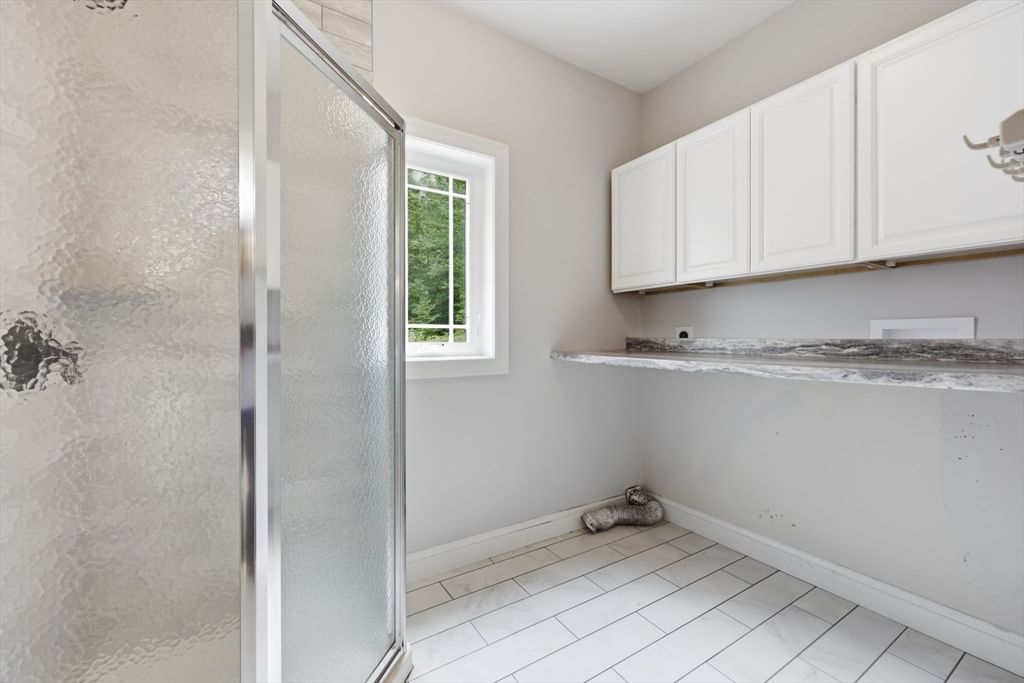 270 Barton Ave Belchertown — Photo 15 of 42