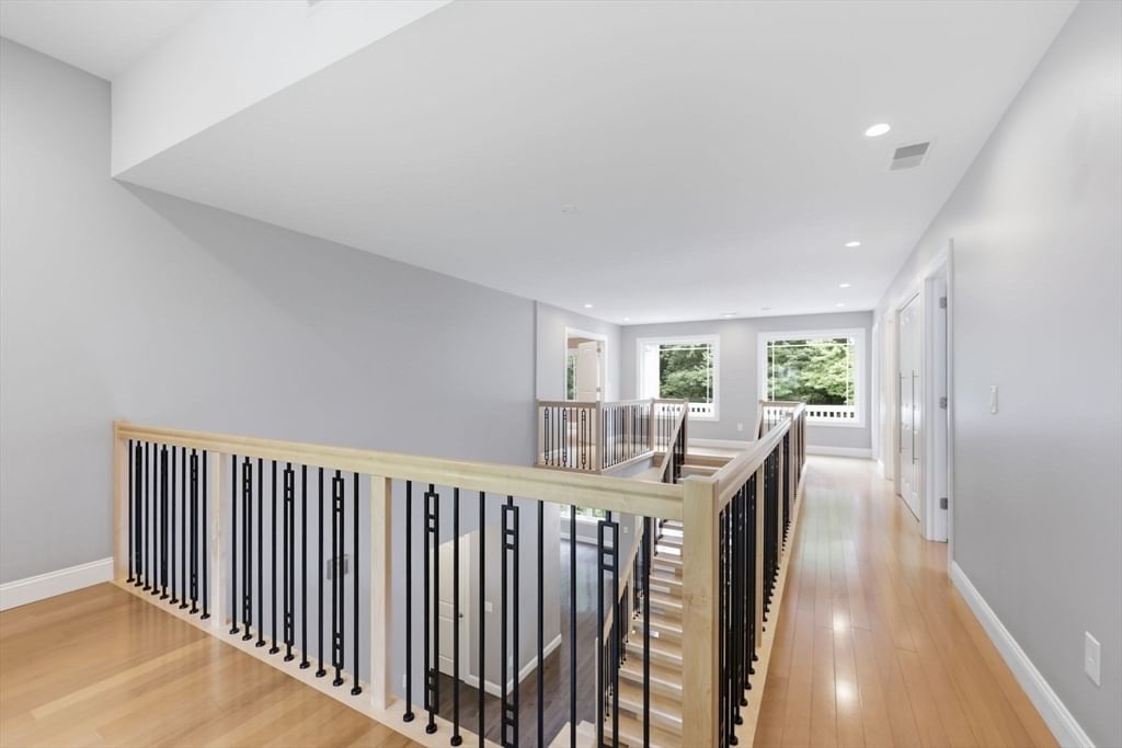 270 Barton Ave Belchertown — Photo 26 of 42