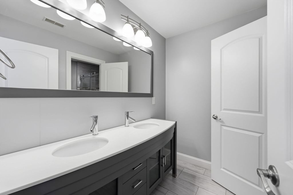 270 Barton Ave Belchertown — Photo 28 of 42
