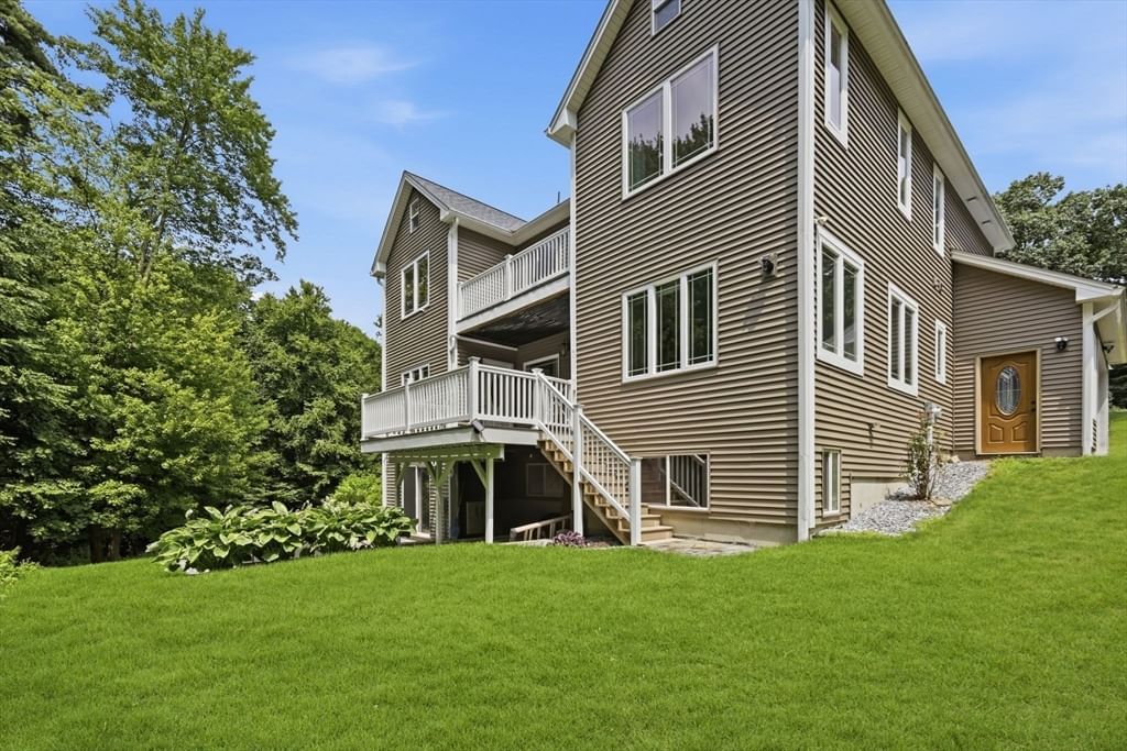 270 Barton Ave Belchertown — Photo 37 of 42