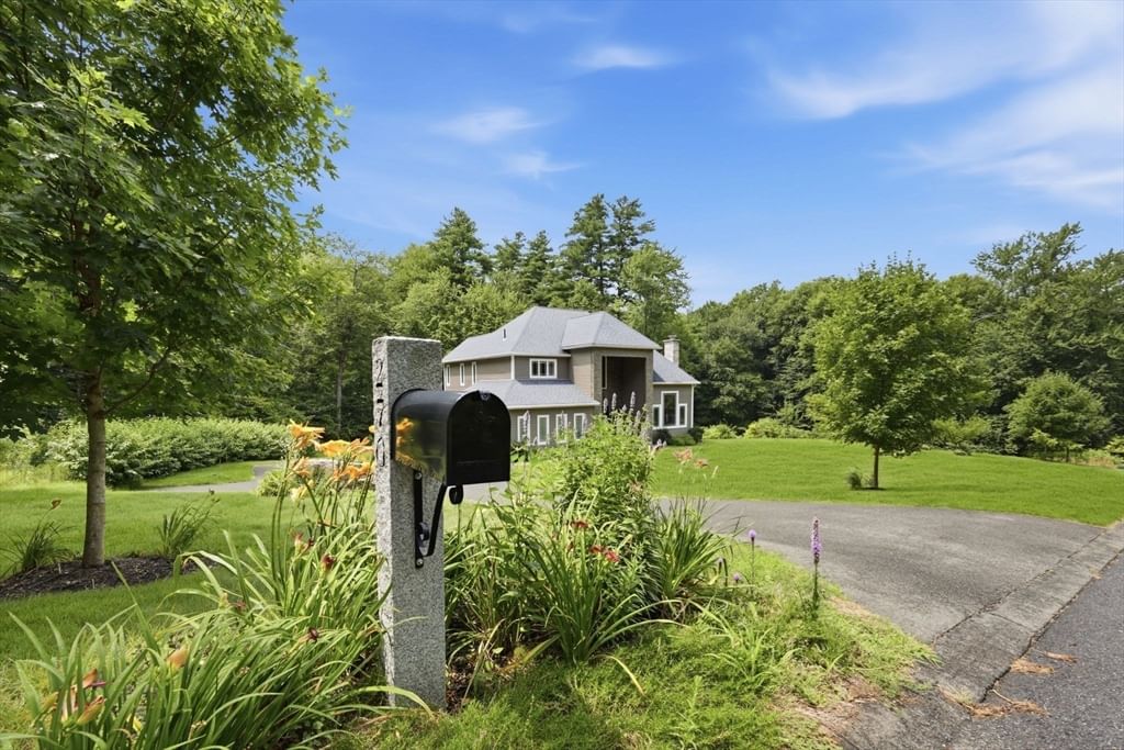 270 Barton Ave Belchertown — Photo 38 of 42