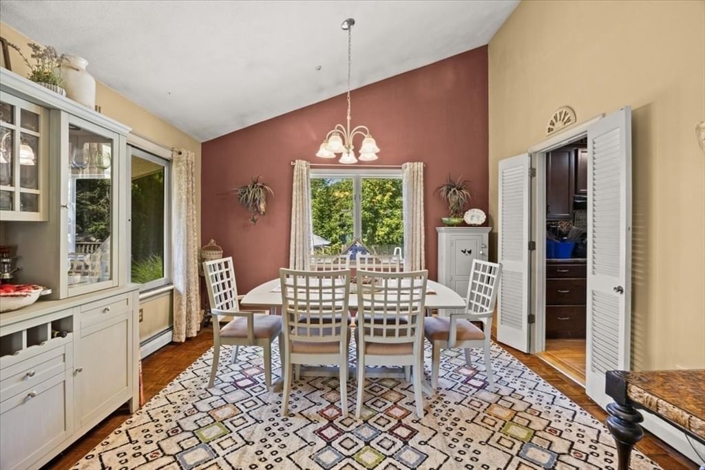 11 Longview Rd Brockton — Photo 16 of 39