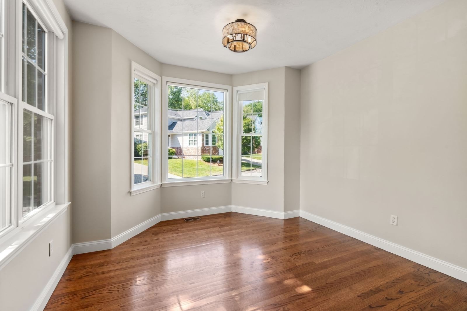 7 Riverwalk Ln #7 Walpole — Photo 15 of 30