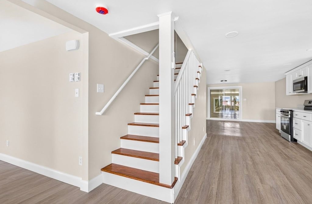 69 Wolcott Ave Dartmouth — Photo 17 of 24