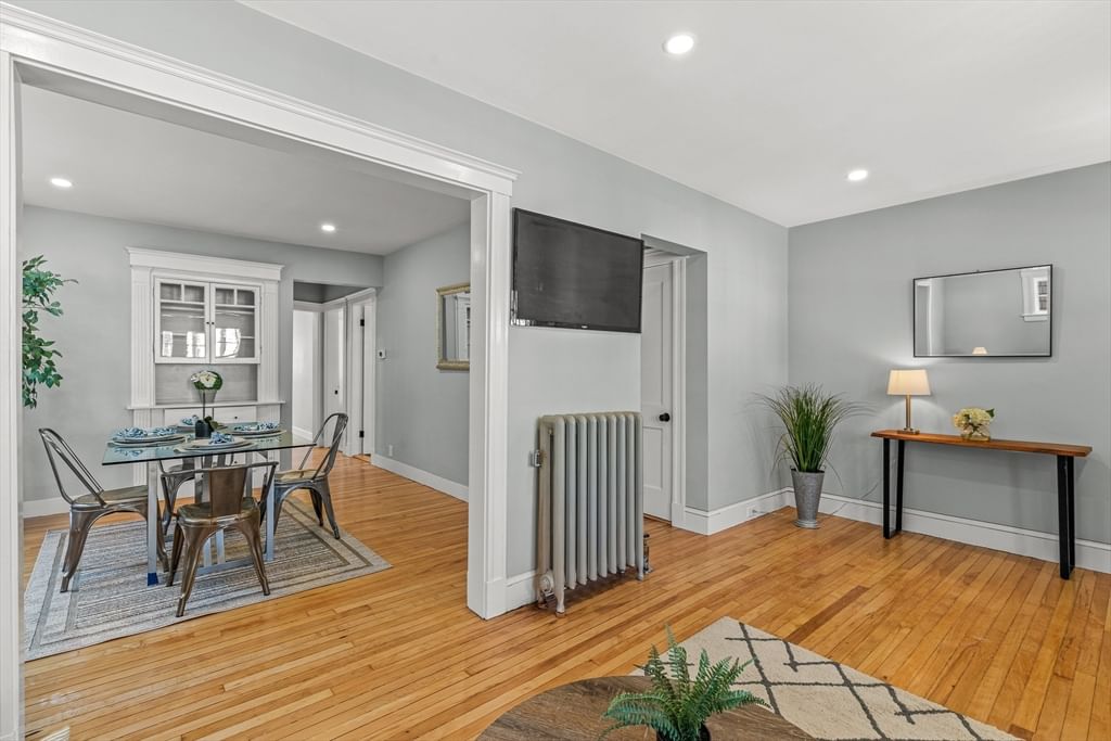 44-46 Woods Ave #44 Somerville — Photo 12 of 35