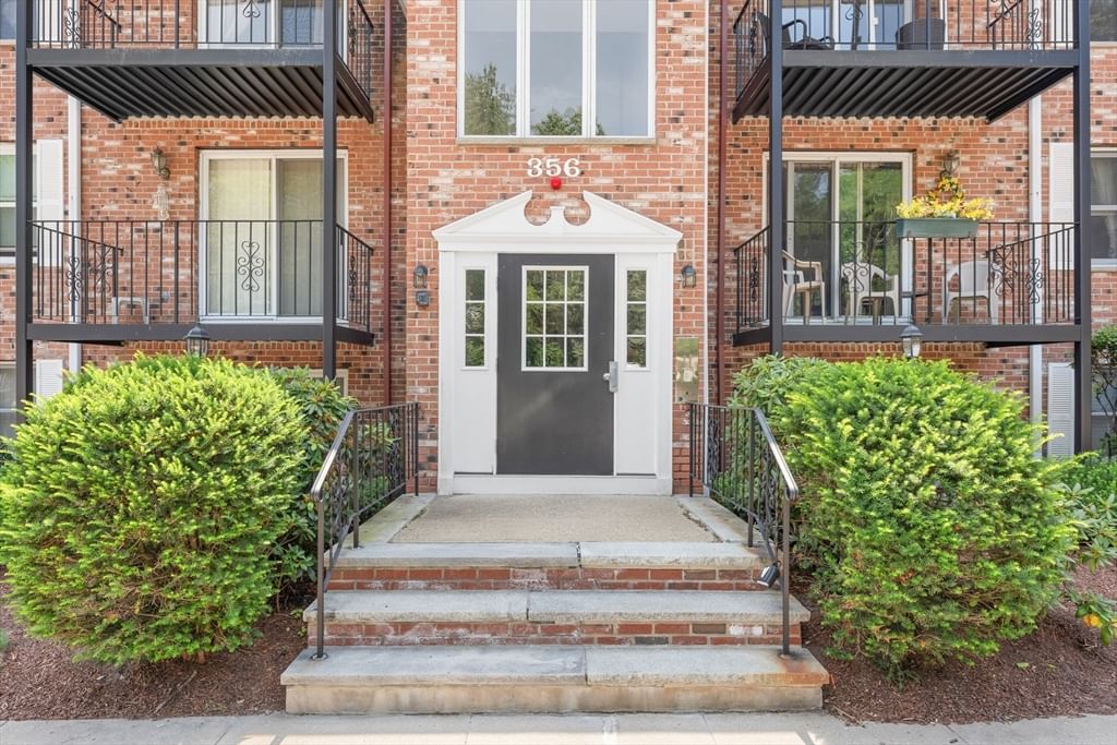 356 Neponset St #D Canton — Photo 2 of 22