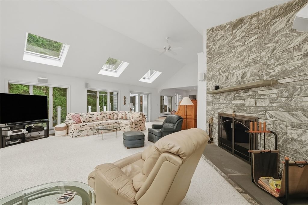34 Shirley Point Rd Barnstable — Photo 12 of 42
