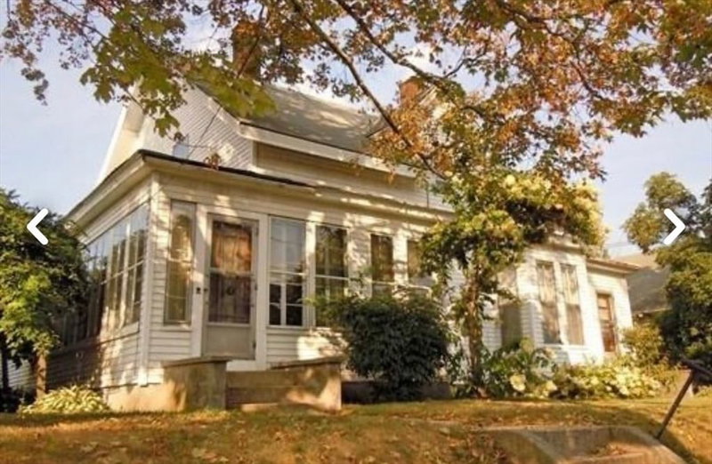 7 Pleasant Street