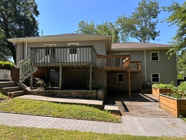 27 Lantern Ln Dedham — Photo 13 of 32