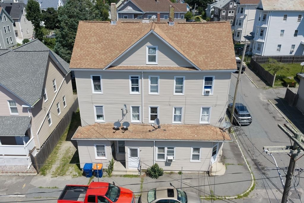 199-203 Austin St New Bedford — Photo 2 of 40