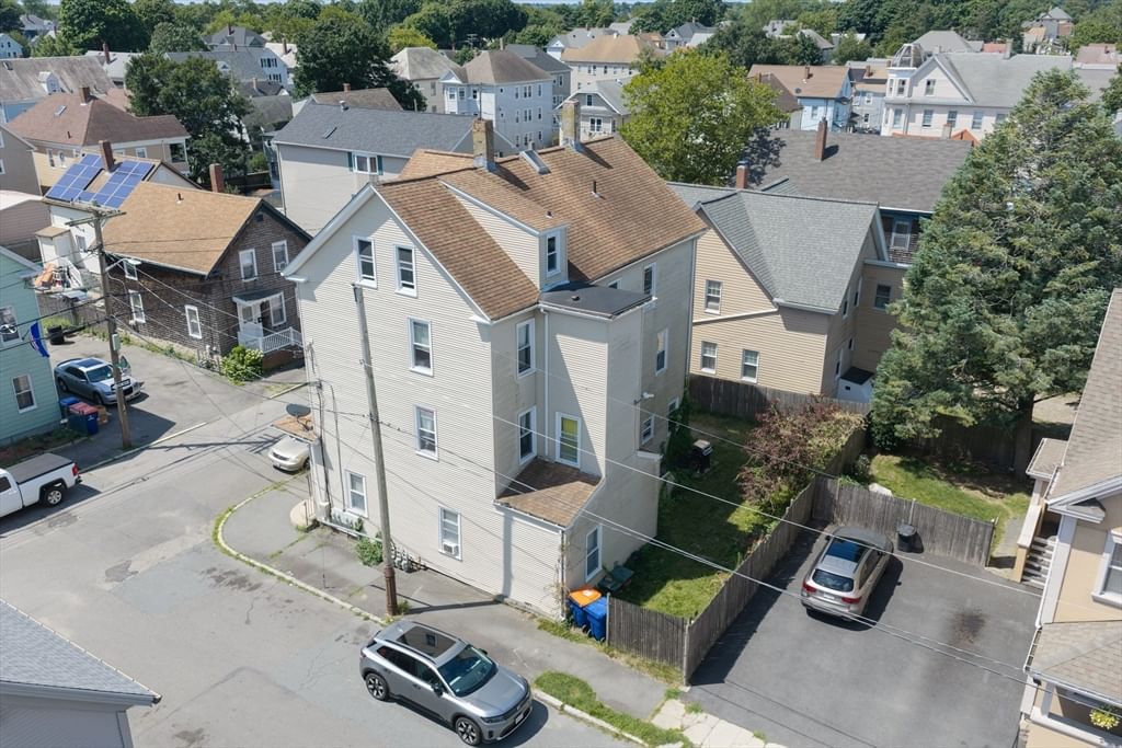 199-203 Austin St New Bedford — Photo 5 of 40