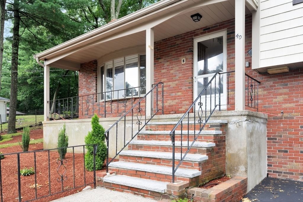 40 Himoor Circle Randolph — Photo 4 of 34