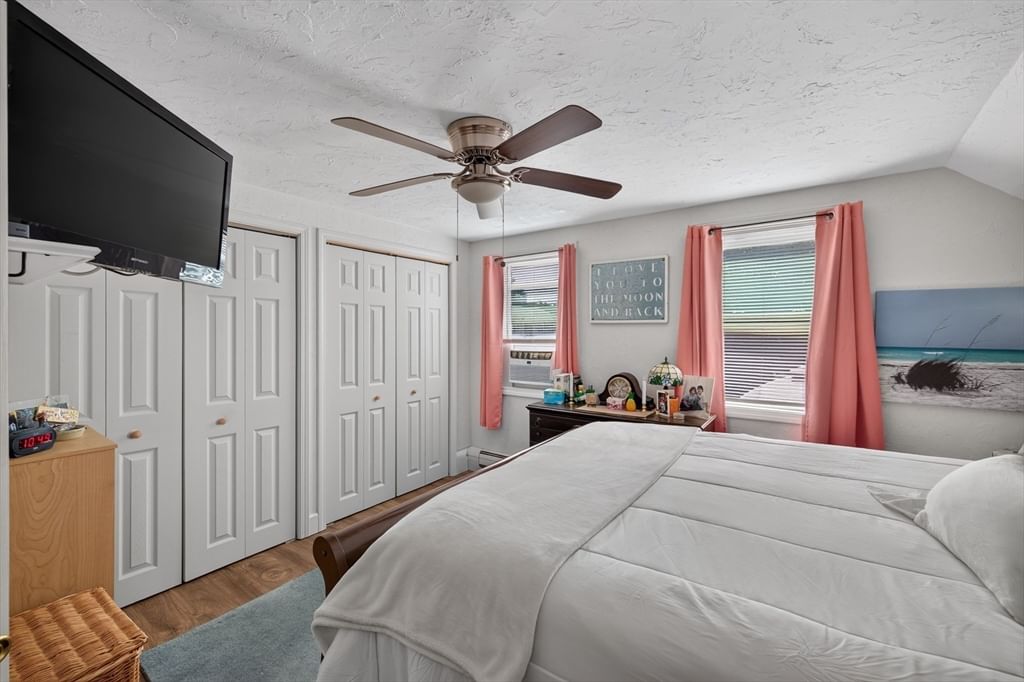 117 Bridge St Fairhaven — Photo 16 of 42