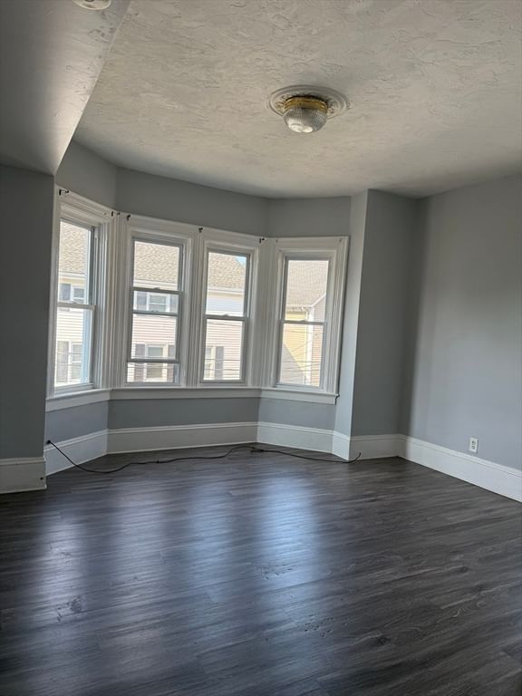 103 Tecumseh St #2 Fall River — Photo 1 of 10