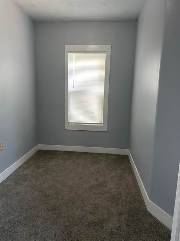 103 Tecumseh St #2 Fall River — Photo 3 of 10