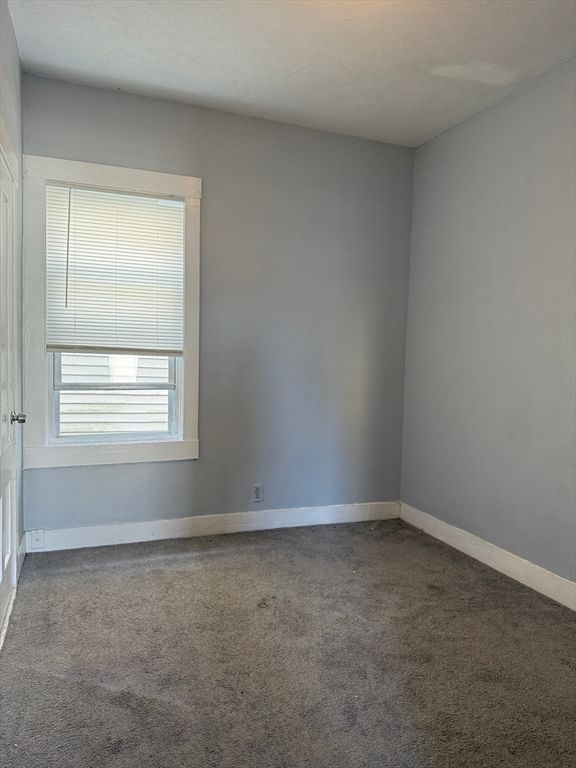 103 Tecumseh St #2 Fall River — Photo 4 of 10