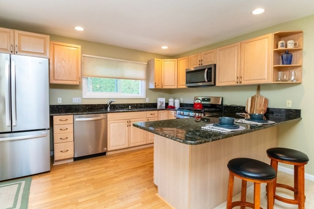 60 Algonquin Trail #60 Ashland — Photo 2 of 35