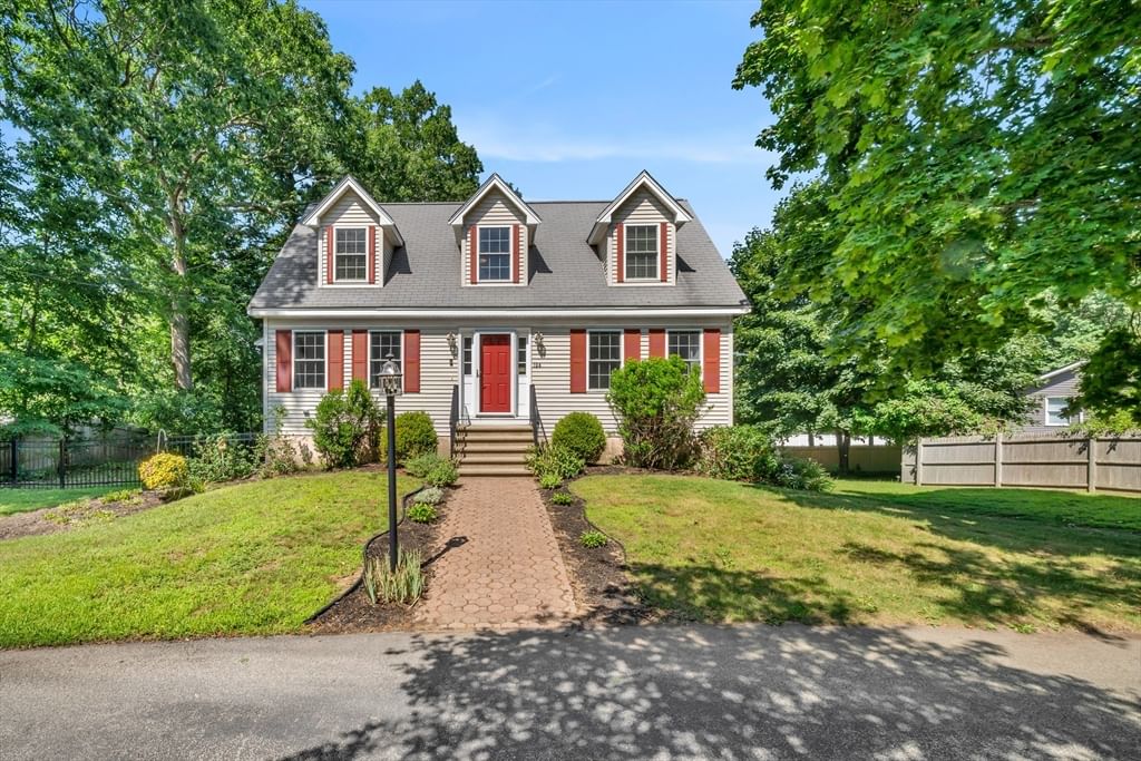Property at 104 Kimball Rd, Amesbury, MA 01913