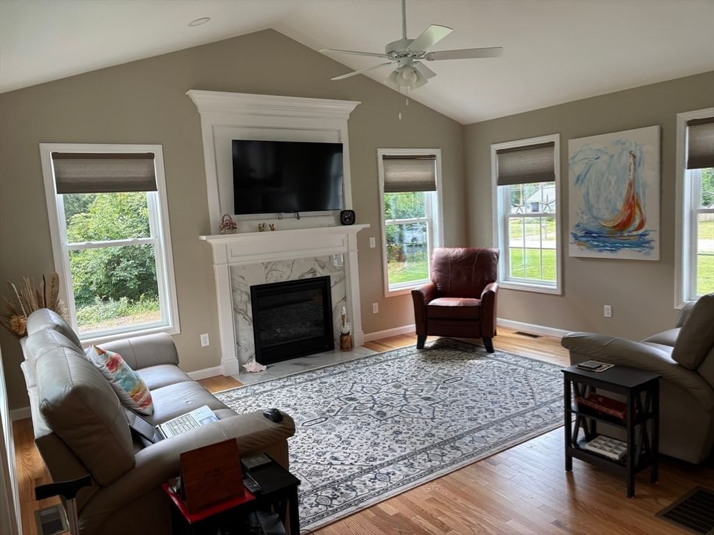 41 Clapp Rd Rochester — Photo 13 of 27