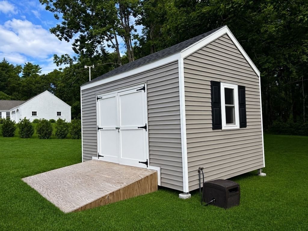 41 Clapp Rd Rochester — Photo 6 of 27