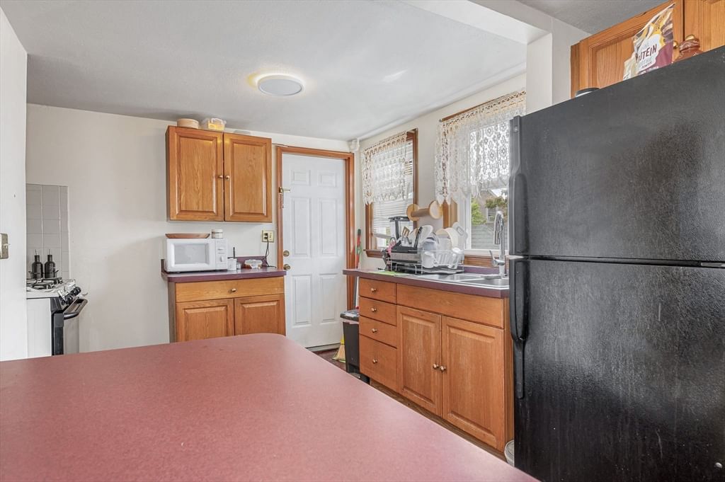 67 Neponset St Revere — Photo 8 of 35