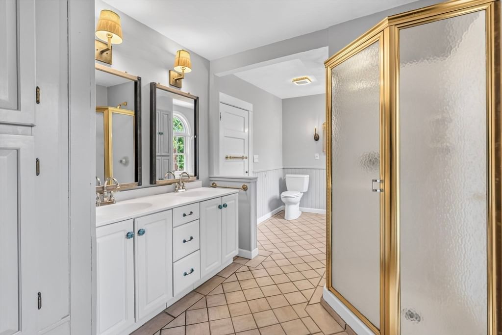 417 Westhampton Rd Northampton — Photo 8 of 42