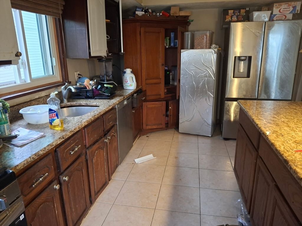 38 Revere Everett — Photo 8 of 14