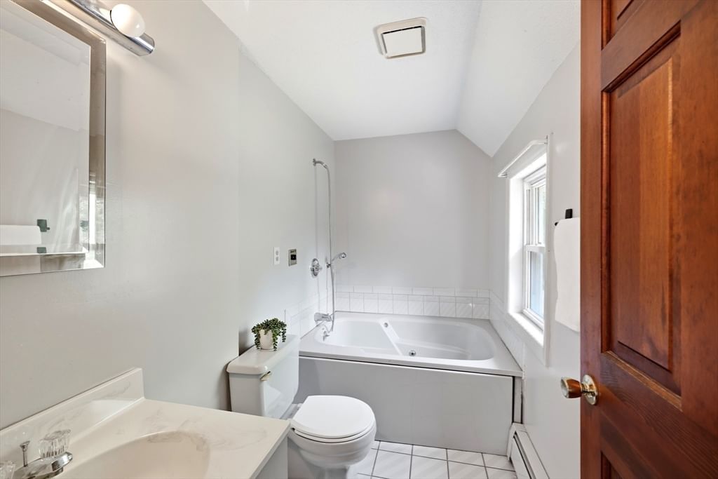 705 General Knox Rd Russell — Photo 21 of 42