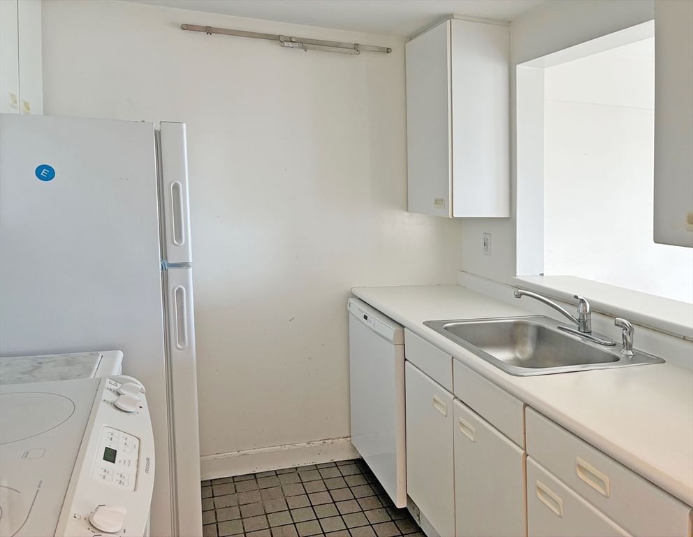 931 Massachusetts Ave. #801 Cambridge — Photo 5 of 8