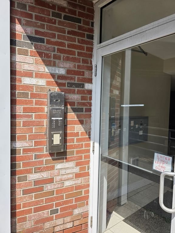 213-215 Burrill St Swampscott — Photo 4 of 7