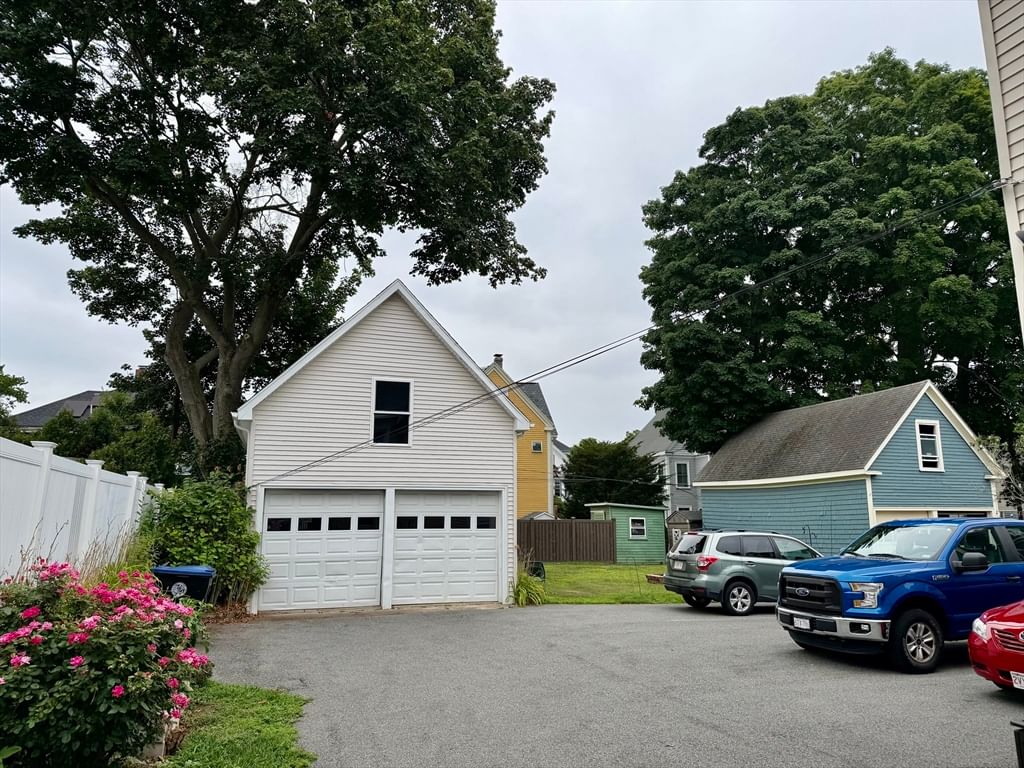 26 Abbott Street Beverly — Photo 25 of 32