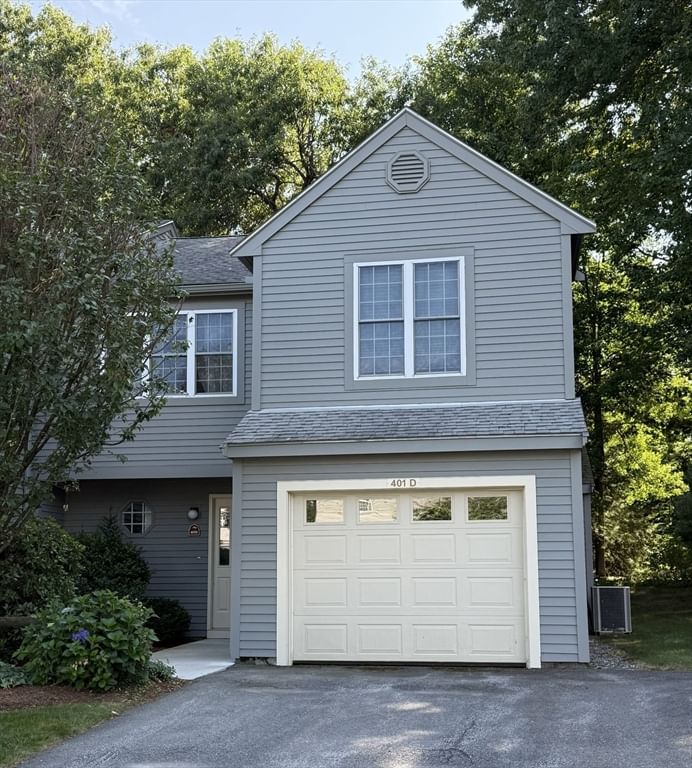 Property at 401 Ridgefield Cir #401D, Clinton, MA 01510