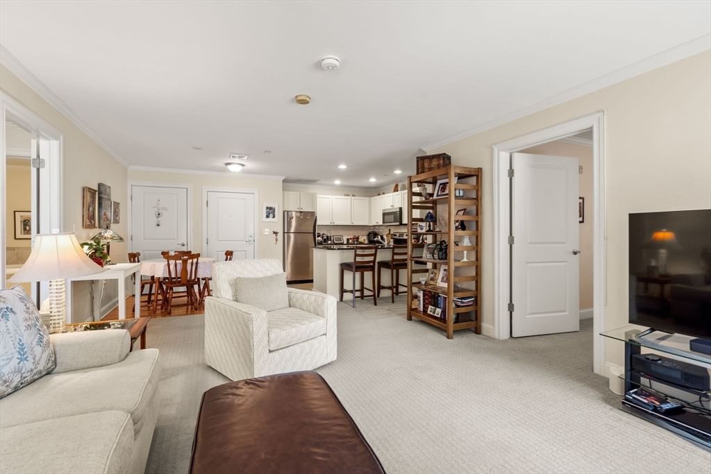 8 Crowninshield St #212 Peabody — Photo 10 of 23
