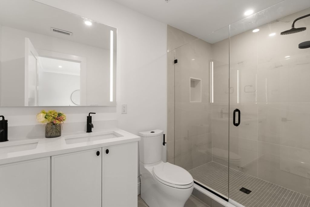 228 Washington Street #3 Boston — Photo 10 of 20