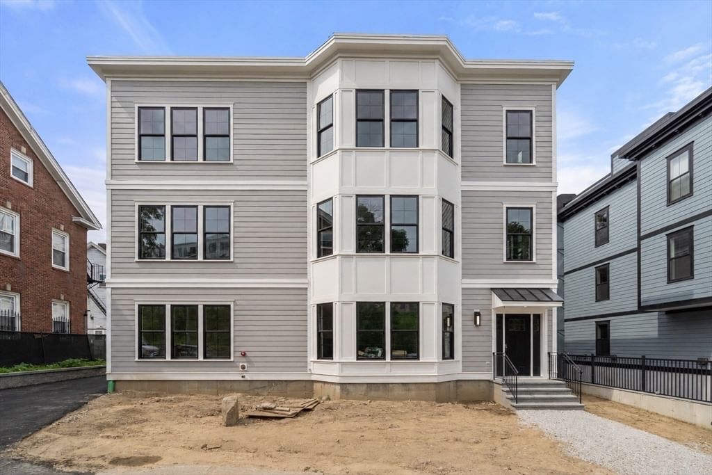 228 Washington Street #3 Boston — Photo 18 of 20