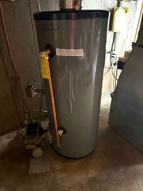 6 Gross Ln Easthampton — Photo 23 of 32