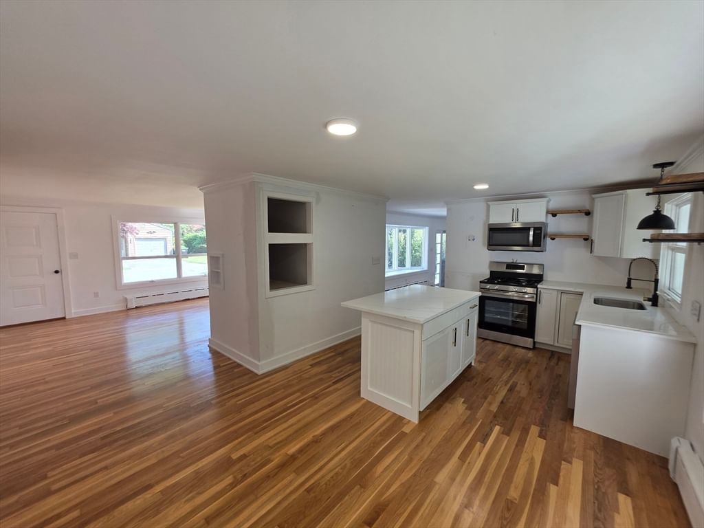 20 Faulkner St Westport — Photo 3 of 11