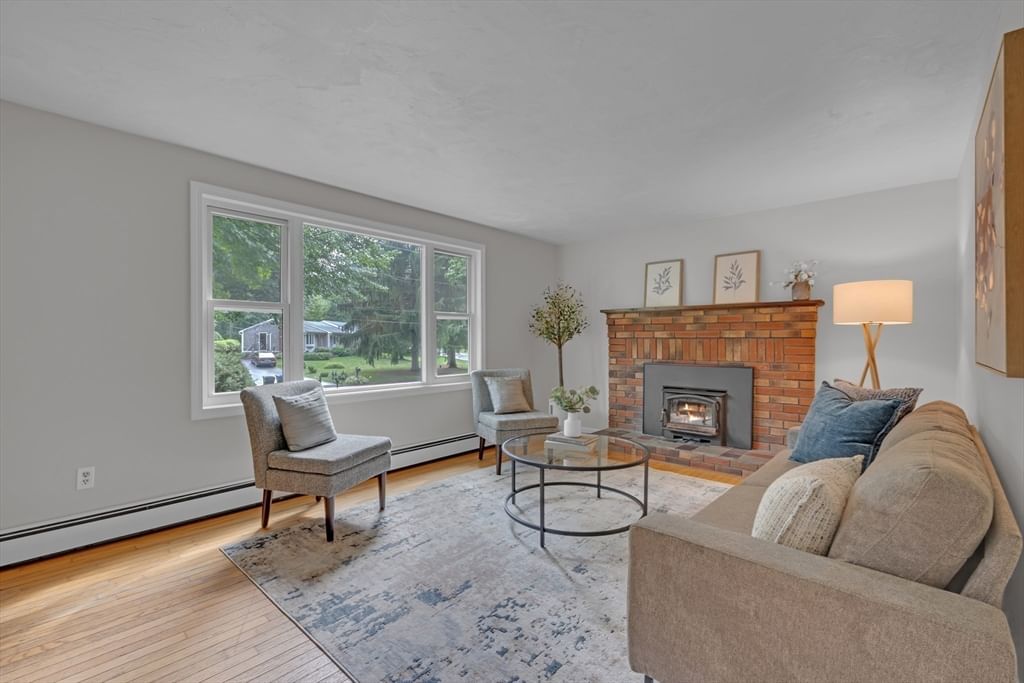 27 Redwood Dr Princeton — Photo 10 of 40