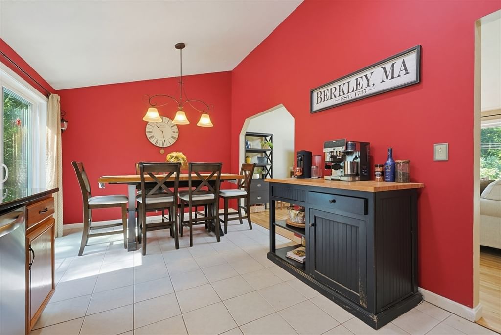 29 Tide Meadows Dr Berkley — Photo 10 of 36
