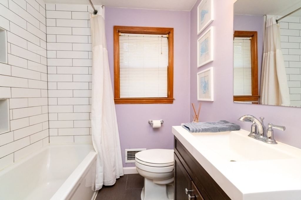 46 Conlyn Avenue Franklin — Photo 11 of 22